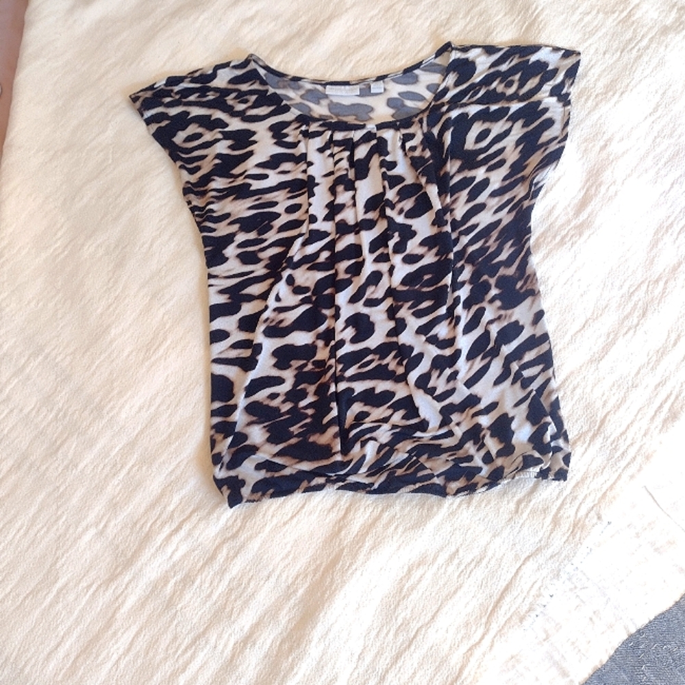New York & Company XS Animal Print Blouse